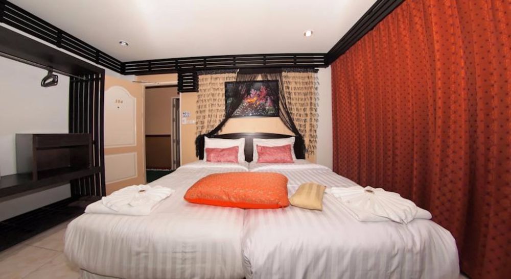 Cool Sea House Hotell Patong Exteriör bild