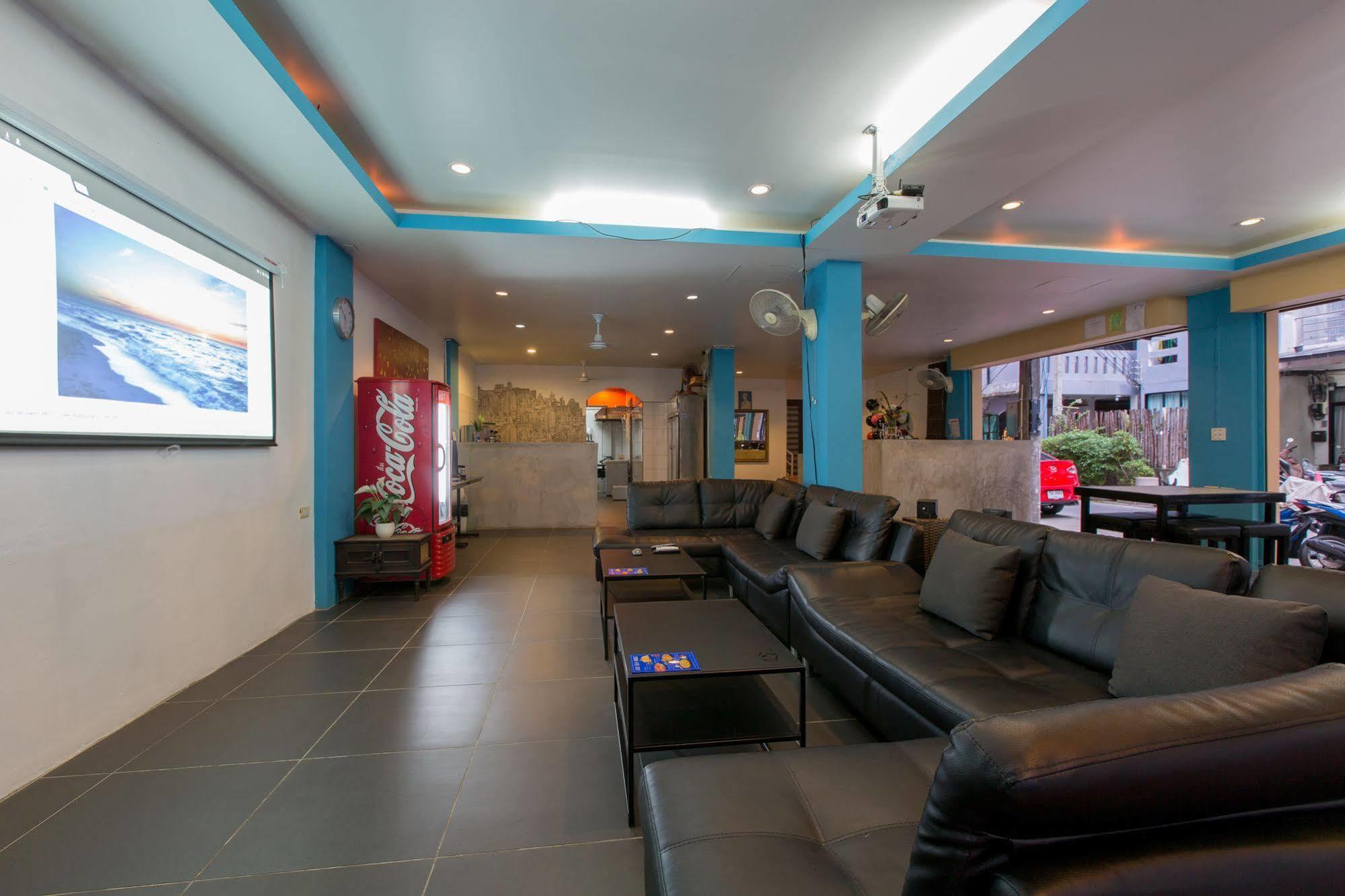 Cool Sea House Hotell Patong Exteriör bild