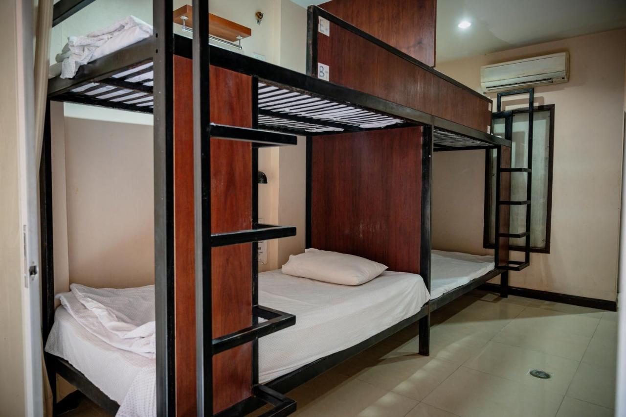 Cool Sea House Hotell Patong Exteriör bild